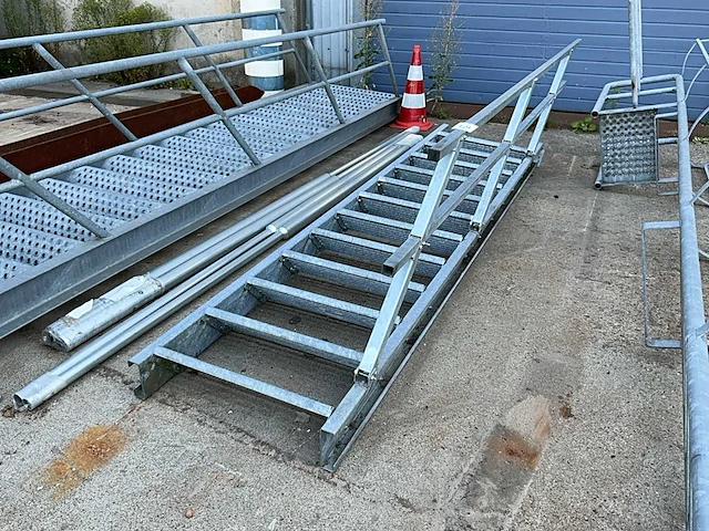 Vaste trap - afbeelding 1 van  6
