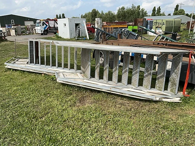 Vaste trap - afbeelding 1 van  5