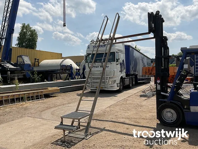 Vaste trap - afbeelding 1 van  5