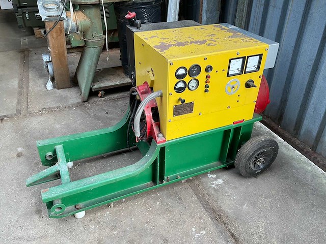 Vaupel b-vh-3efu noodstroomaggregaat - afbeelding 1 van  7