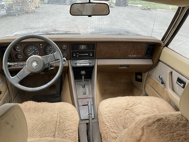 Vauxhall - 1978 - vx2300 gls - personenauto - afbeelding 8 van  21
