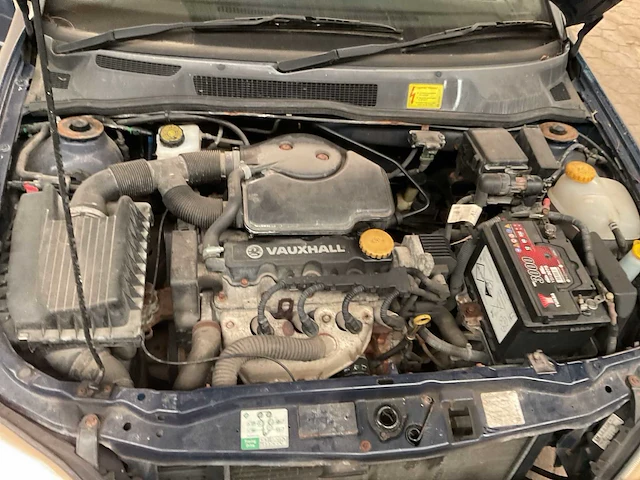 Vauxhall astra 1.6 bedrijfswagen - afbeelding 5 van  14