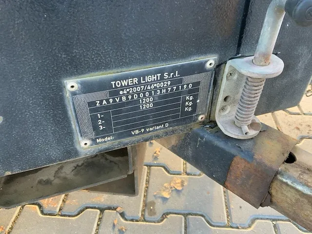 Vb-9 tower light - afbeelding 18 van  27