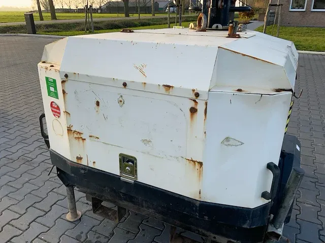Vb-9 tower light - afbeelding 26 van  27