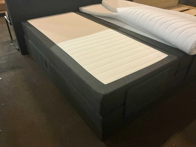 Vdb v1800 elektrische boxspring 180x200cm - afbeelding 5 van  6