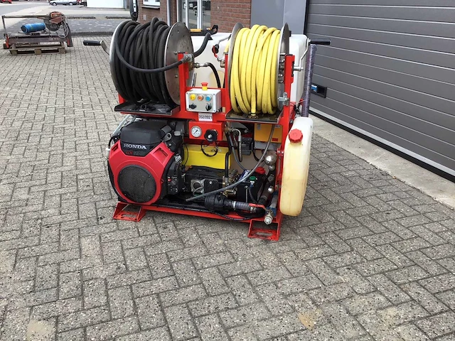 Vdp python rioolreinigingsmachine - afbeelding 2 van  7