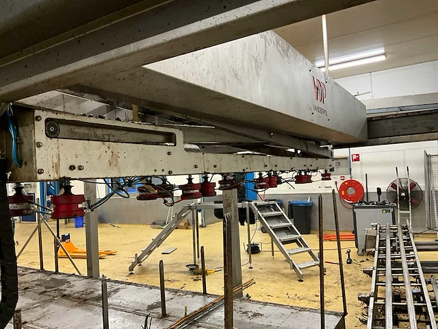 Vdp/güdel bakplaten robot wisselstation - afbeelding 8 van  9