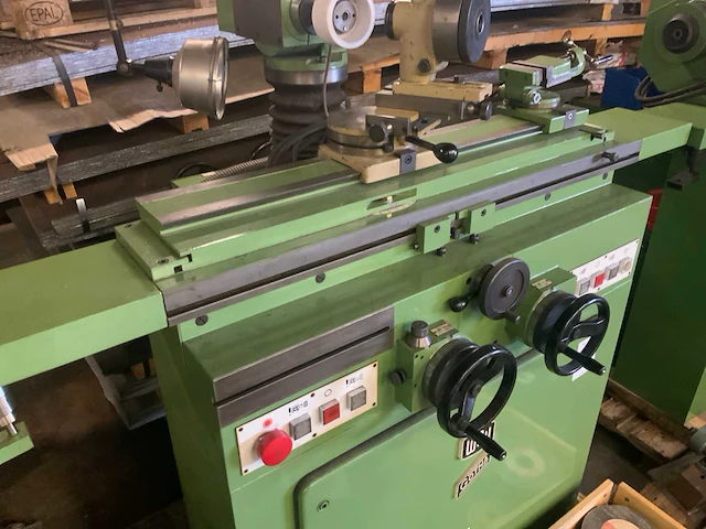 Veb gotha swu 250 i gereedschap slijpmachine - afbeelding 3 van  7