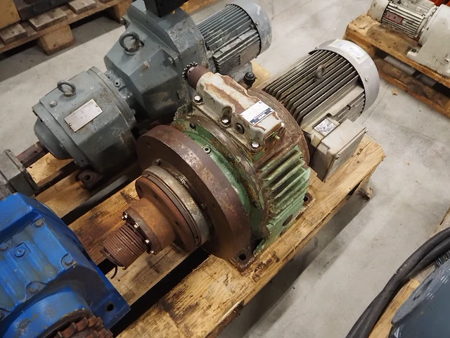 Vector / sew eurodrive / lenze - afbeelding 2 van  13