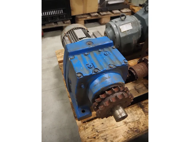 Vector / sew eurodrive / lenze - afbeelding 9 van  13