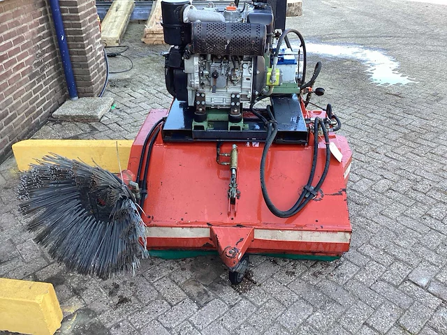 Veegmachine 05 ib 1200 sweeper lombardini - afbeelding 2 van  9