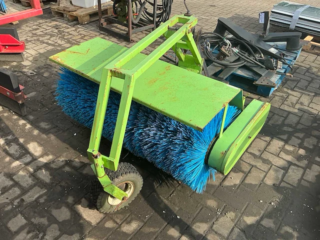 Veegmachine 120cm industrie - afbeelding 6 van  12