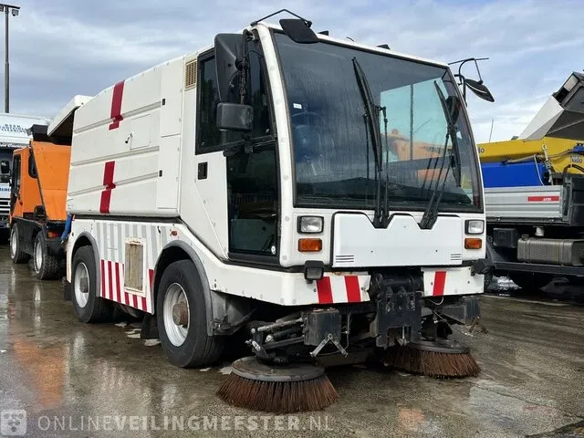 Veegmachine bucher, cc 5000 - afbeelding 1 van  10