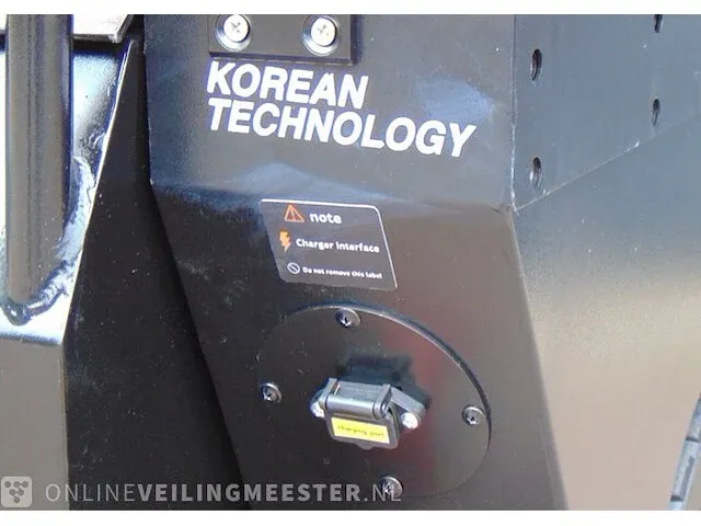 Veegmachine daewoo, bouwjaar 2023 - afbeelding 5 van  6