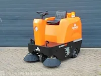 Veegmachine daewoo, das80, bouwjaar 2023