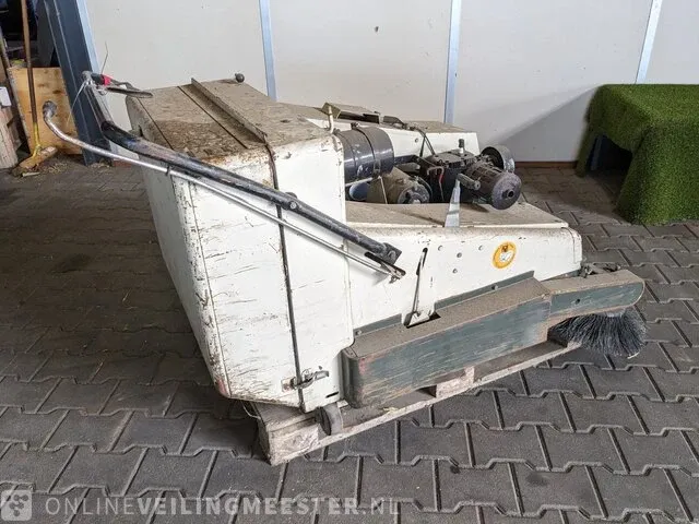 Veegmachine fmc champenois - afbeelding 1 van  8