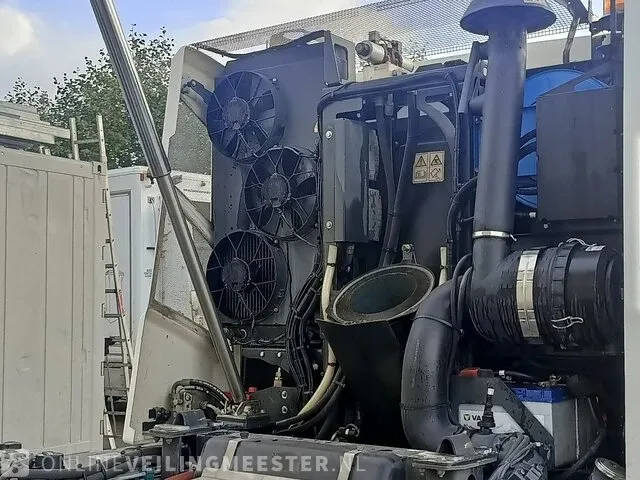 Veegmachine johnston, 2018 johnston cx401, bouwjaar 2018 - afbeelding 29 van  38