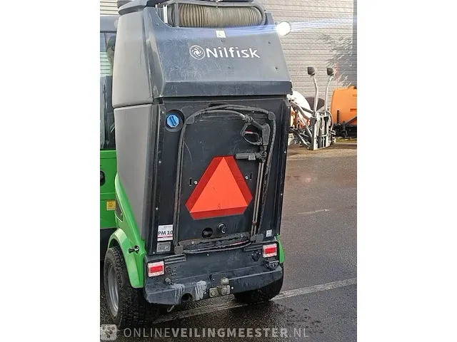 Veegmachine nilfisk, t2a, bouwjaar 2018 - afbeelding 13 van  32