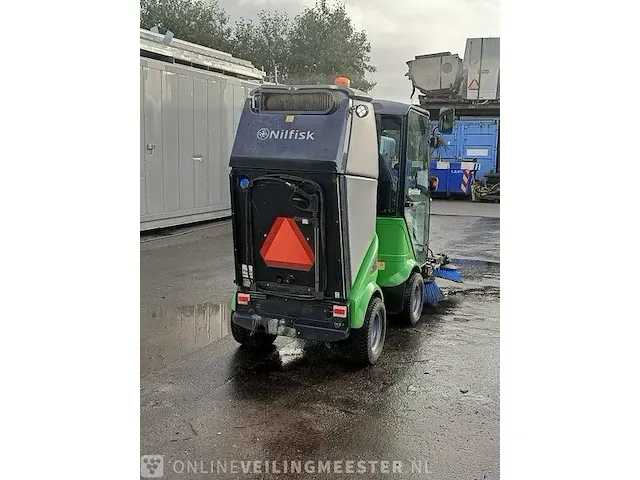Veegmachine nilfisk, t2a, bouwjaar 2018 - afbeelding 31 van  32