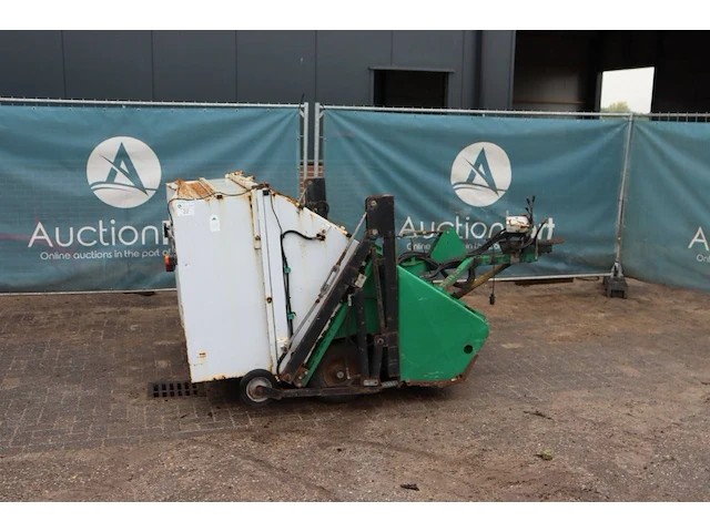 Veegmachine ransomes 2200 the diesel - afbeelding 1 van  1
