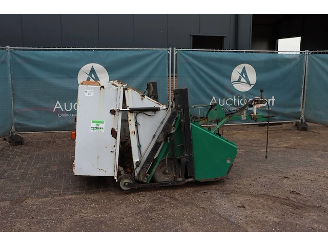 Veegmachine ransomes 2200 the diesel - afbeelding 1 van  1