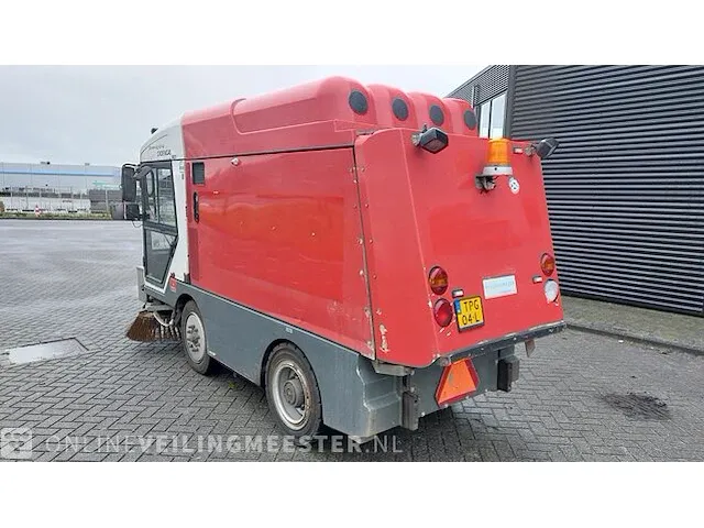 Veegmachine ravo, 4-series cng 3d cam, bouwjaar 2012 - afbeelding 3 van  47