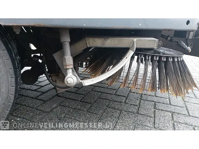 Veegmachine ravo, 4-series cng 3d cam, bouwjaar 2012 - afbeelding 11 van  47