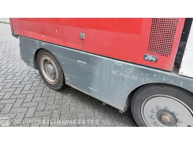 Veegmachine ravo, 4-series cng 3d cam, bouwjaar 2012 - afbeelding 14 van  47