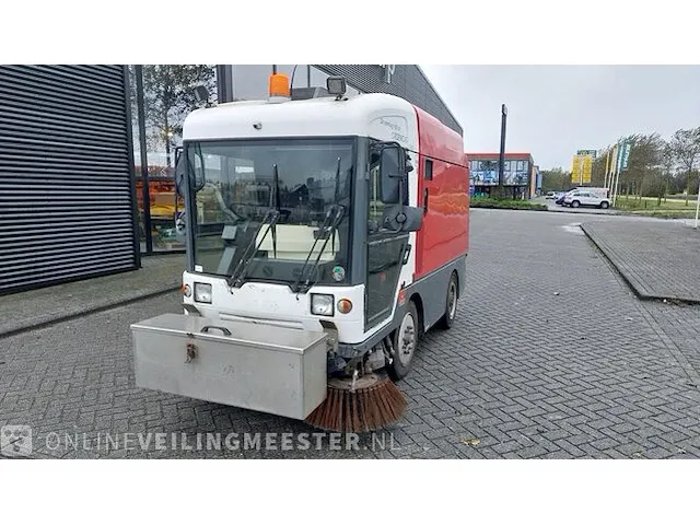 Veegmachine ravo, 4-series cng 3d cam, bouwjaar 2012 - afbeelding 23 van  47