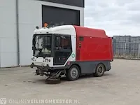 Veegmachine ravo, 4 series cng - afbeelding 1 van  24