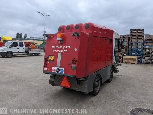 Veegmachine ravo, 4 series cng - afbeelding 20 van  24