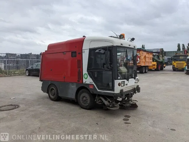 Veegmachine ravo, 4 series cng - afbeelding 22 van  24