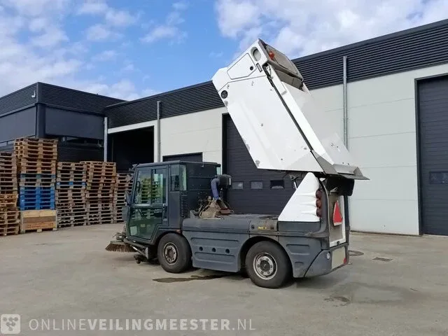 Veegmachine schmidt, swingo 240, bouwjaar 2012 - afbeelding 19 van  33