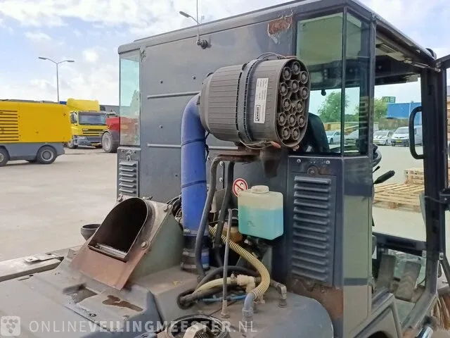 Veegmachine schmidt, swingo 240, bouwjaar 2012 - afbeelding 24 van  33