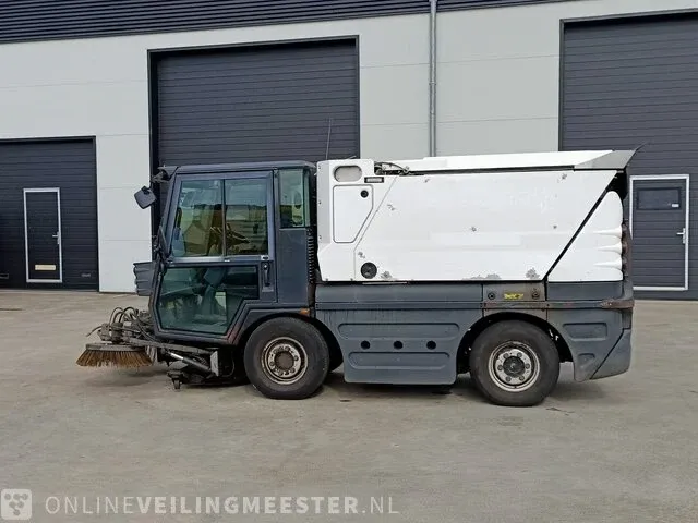 Veegmachine schmidt, swingo 240, bouwjaar 2012 - afbeelding 23 van  33