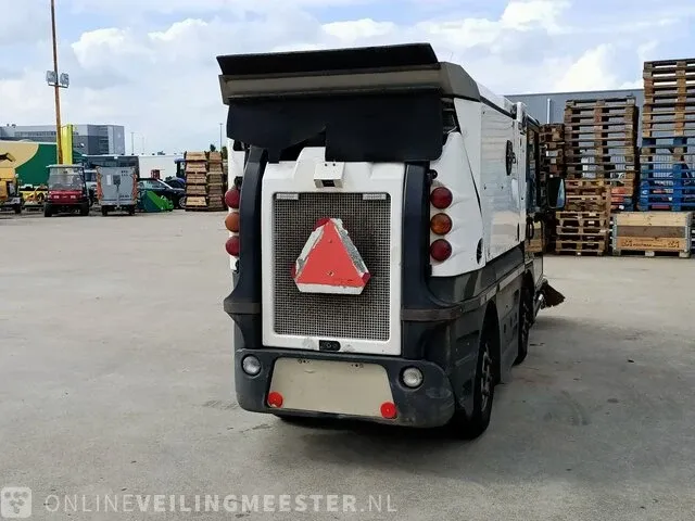 Veegmachine schmidt, swingo 240, bouwjaar 2012 - afbeelding 31 van  33