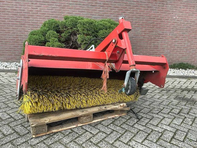 Veegmachine straatveegmachine - afbeelding 5 van  12