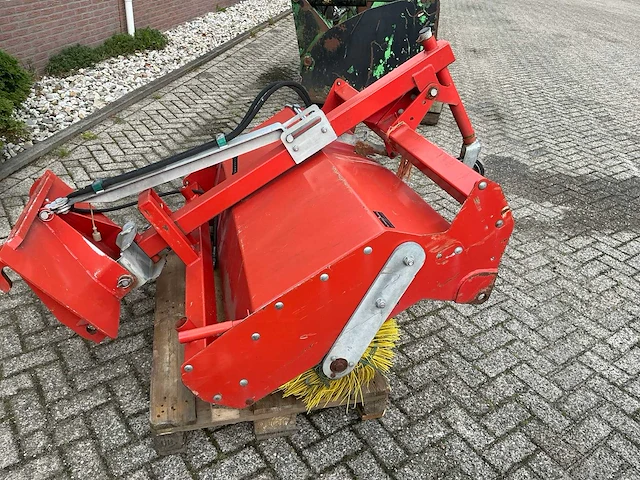 Veegmachine straatveegmachine - afbeelding 7 van  12