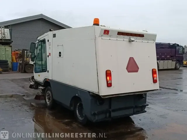 Veegmachine tennant, 426, bouwjaar 2006 - afbeelding 19 van  22