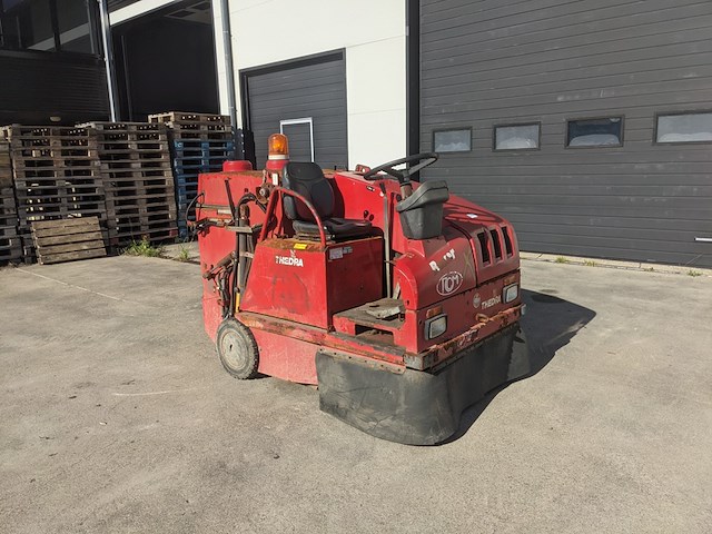 Veegmachine thedra, super boxer diesel, 2005 - afbeelding 1 van  32