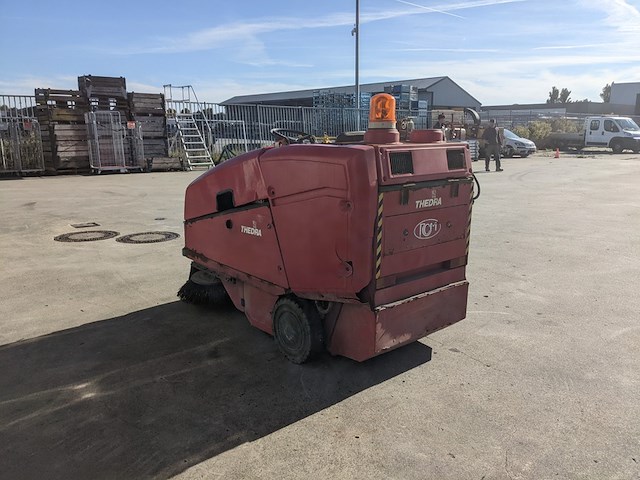 Veegmachine thedra, super boxer diesel, 2005 - afbeelding 28 van  32