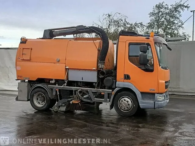 Veegmachine vrachtwagen daf, 2007 daf fa lf45g12 + johnston vf501, bouwjaar 2007 - afbeelding 3 van  29