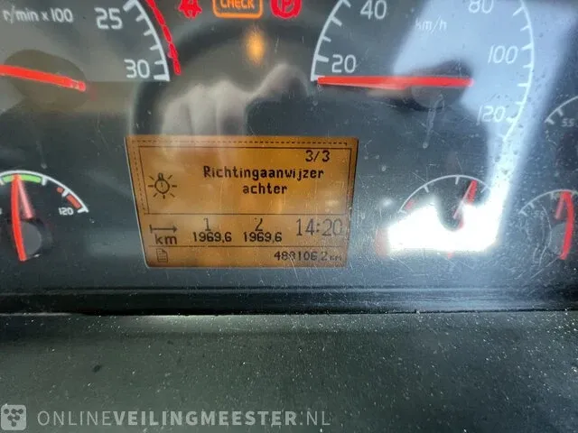 Veegmachine vrachtwagen volvo, fm9 4x2r met johnston beam vx800, bouwjaar 2006 - afbeelding 3 van  25
