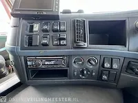 Veegmachine vrachtwagen volvo, fm9 4x2r met johnston beam vx800, bouwjaar 2006 - afbeelding 7 van  25