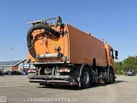 Veegmachine vrachtwagen volvo, fm9 4x2r met johnston beam vx800, bouwjaar 2006 - afbeelding 22 van  25