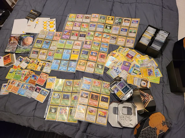 Veel pokémon kaarten - afbeelding 1 van  14
