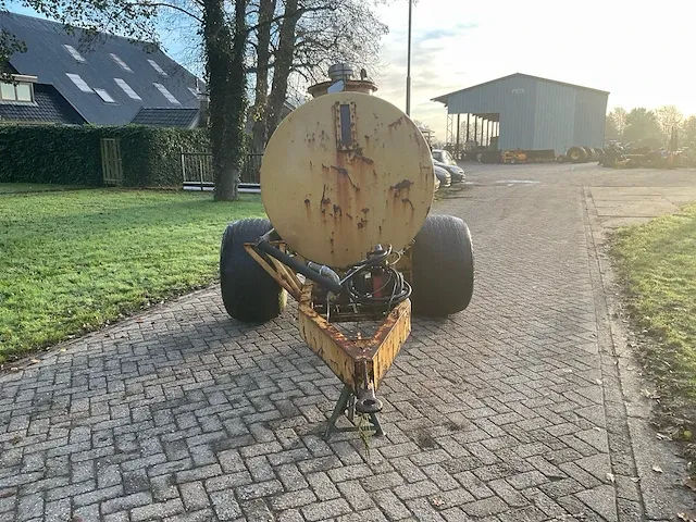 Veenhuis melasse tank - afbeelding 8 van  13