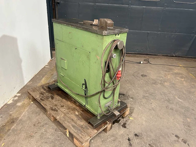 Veenstra - 15t - buigmachine - afbeelding 3 van  4