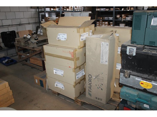 Veertien light tunnels fakro srm250. - afbeelding 1 van  3