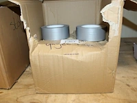 Veertien rollen grijze ducttape 50mm x 50m in doos. - afbeelding 1 van  2